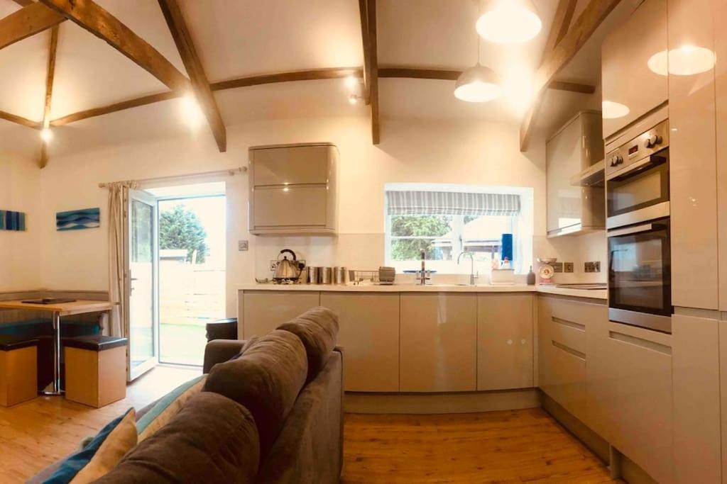 Unique Cornish Cottage Conversion Central Location Redruth Exterior photo